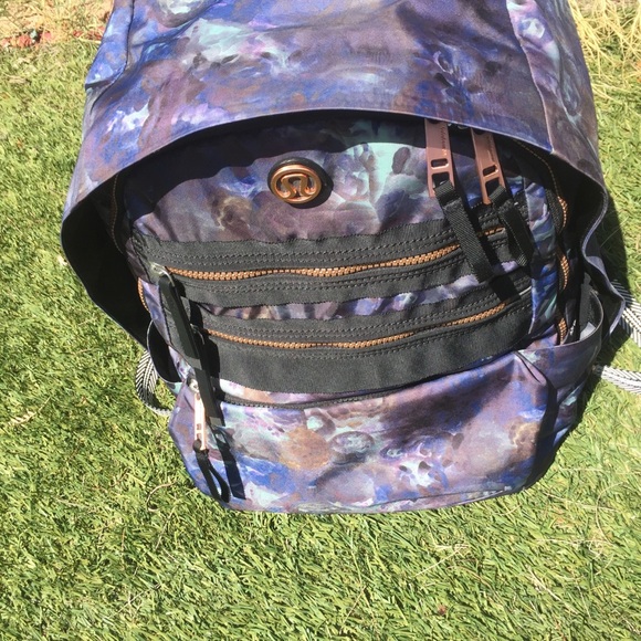 RARE lululemon Moody mirage backpack - Picture 4 of 7